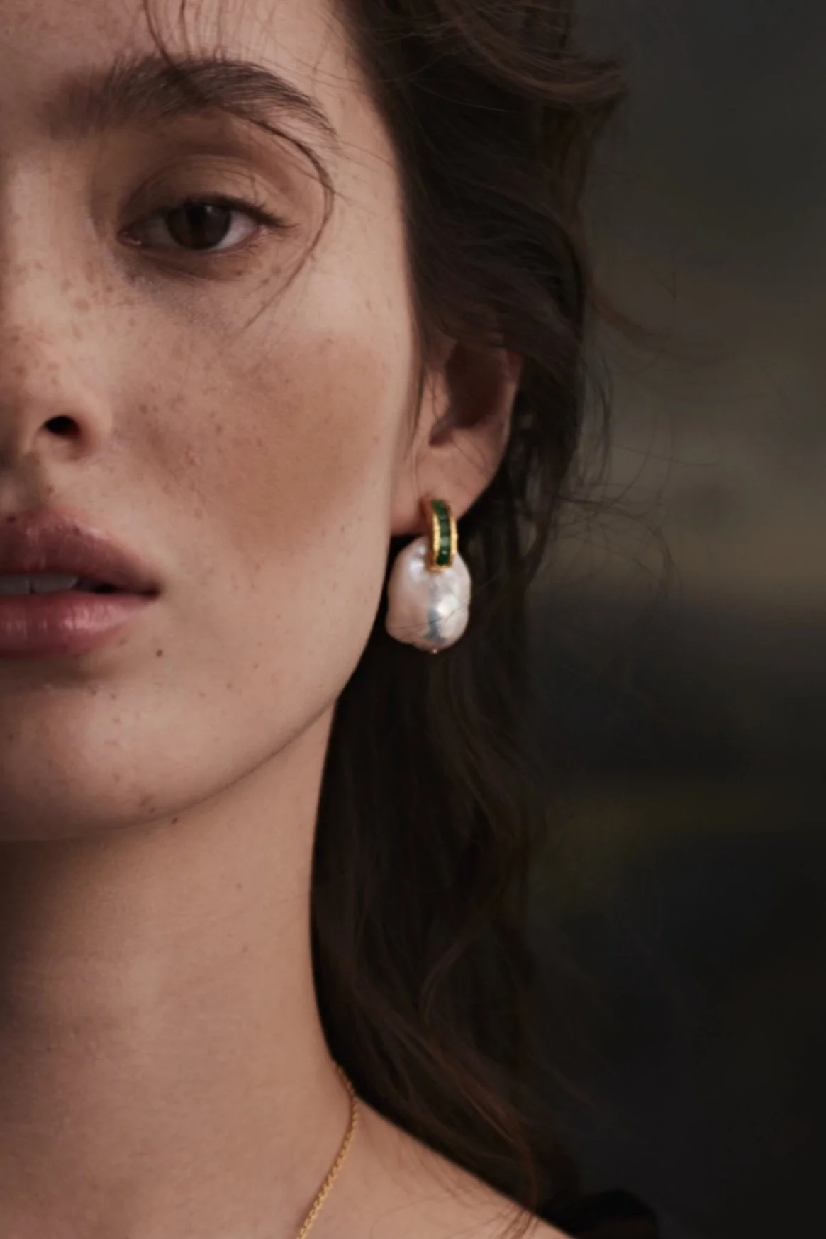 Prado Emeralds Baroque Dangling — Pacharee